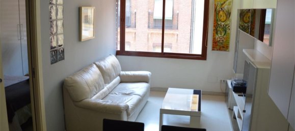 1 bedroom Apartment in Madrid, Spain No. 175594 2