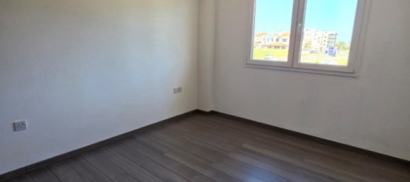 3 Schlafzimmer Wohnung in Larnaka, Zypern, Nr. 173828 8