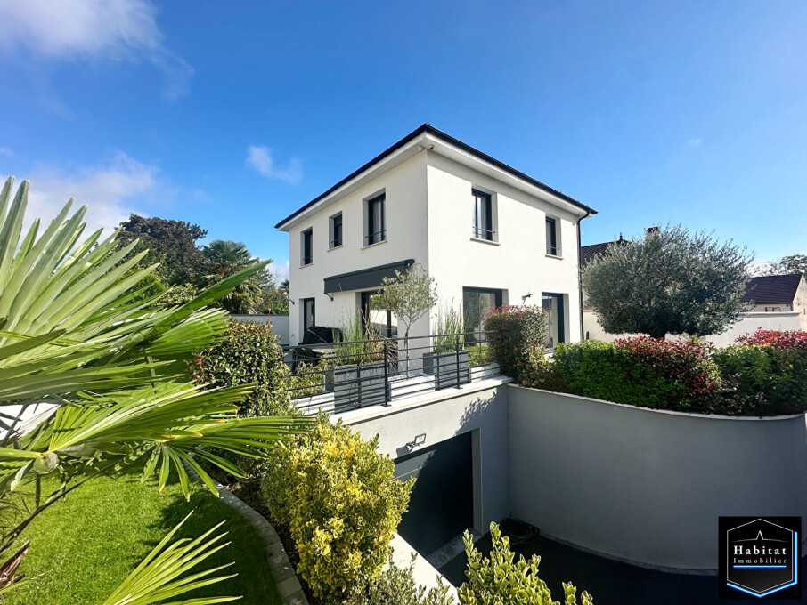 3 bedrooms House in Saint-Mard, France No. 317337