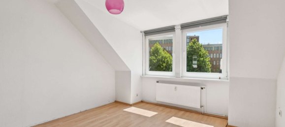 2 rooms Apartment in Altona, Germany No. 323041 3