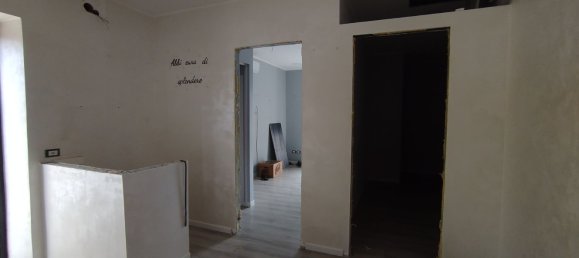  عقار تجاري في Tivoli, Italy 50متر مربع رقم 152711 15