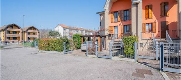 3 bedrooms House in Poviglio, Italy No. 289475 36