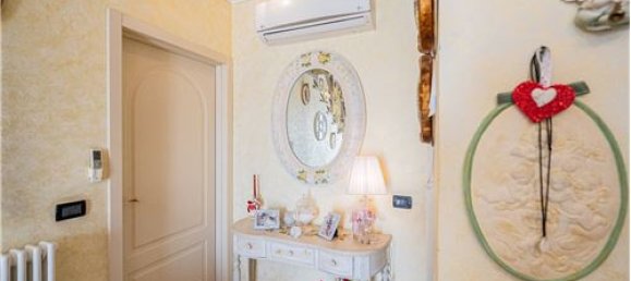 3 bedrooms House in Poviglio, Italy No. 289475 8