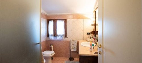 3 bedrooms House in Poviglio, Italy No. 289475 24