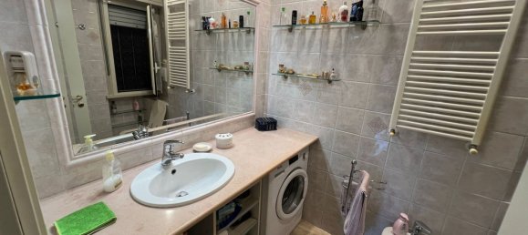 2 rooms Apartment in Rome, Italy No. 33586 12