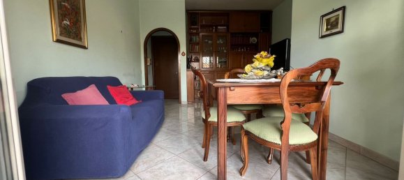 2 rooms Apartment in Rome, Italy No. 33586 2
