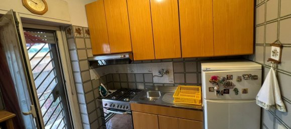 2 rooms Apartment in Rome, Italy No. 33586 9