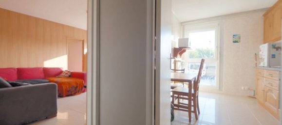 Apartamento de 2 dormitorios en Pantin, France No. 358481 11