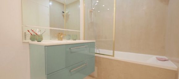 Apartamento de 2 dormitorios en Pantin, France No. 358481 2