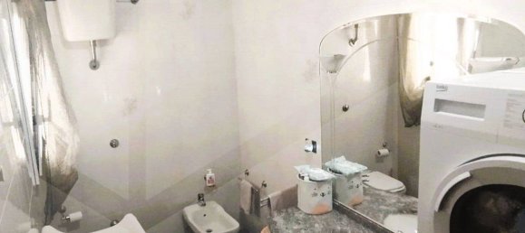 4 rooms Apartment in Bari, Italy No. 33863 37