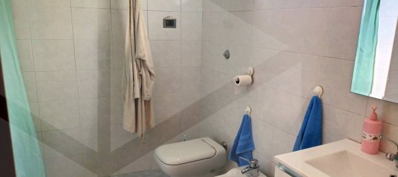 4 rooms Apartment in Bari, Italy No. 33863 8
