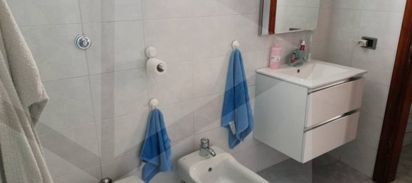4 rooms Apartment in Bari, Italy No. 33863 10