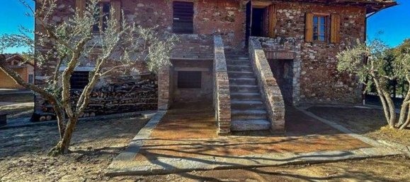 16-salle Maison à Asciano, Italy No. 133010 19