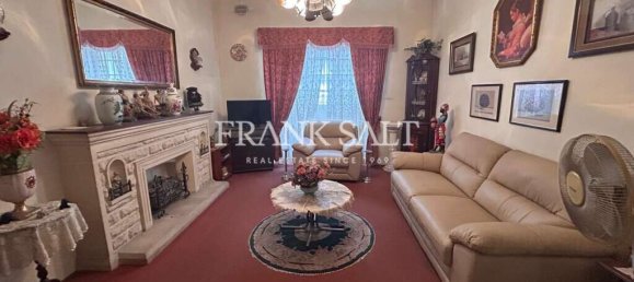 3 bedrooms Apartment in Gzira, Malta No. 2715 5