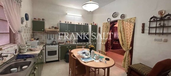 3 bedrooms Apartment in Gzira, Malta No. 2715 8