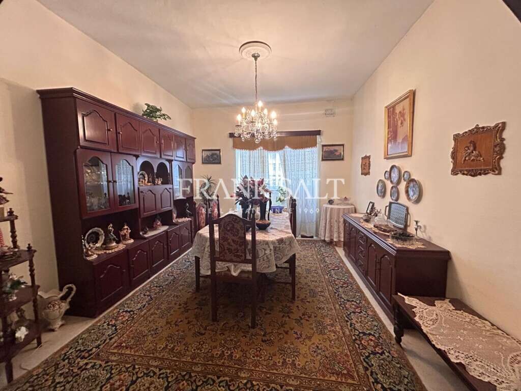 3 bedrooms Apartment in Gzira, Malta No. 2715