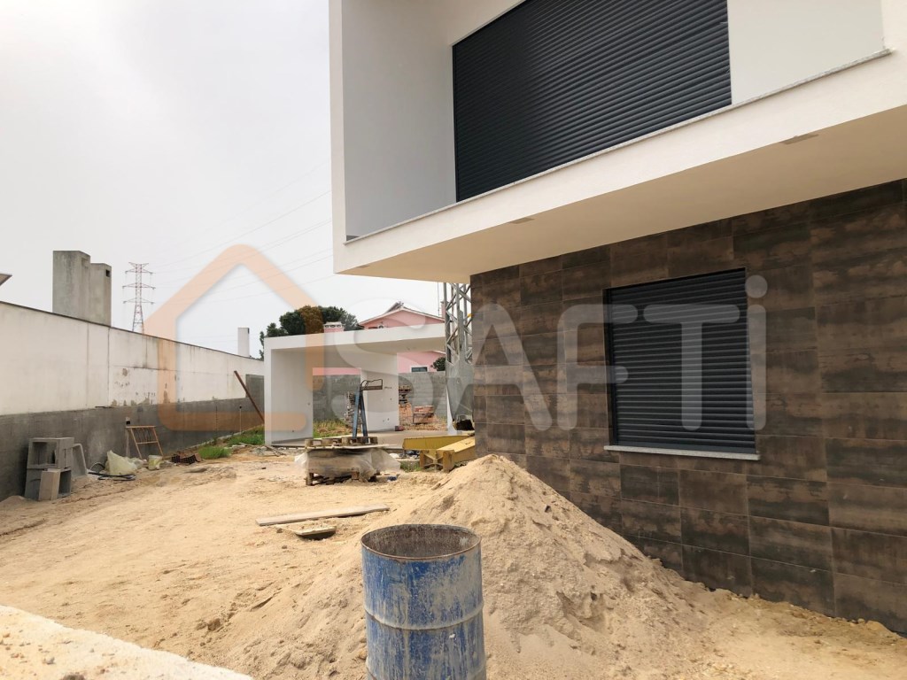 5 bedrooms House in Entroncamento, Portugal No. 144139