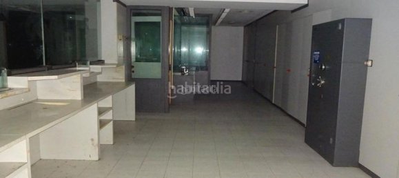 300m² Commercial property in Mataro, Spain No. 39561 19