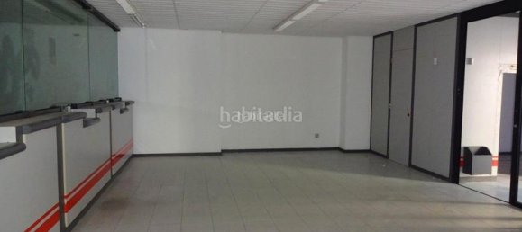 300m² Commercial property in Mataro, Spain No. 39561 17