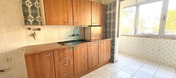 2 Schlafzimmer Wohnung in Oeiras, Portugal, Nr. 345429 3