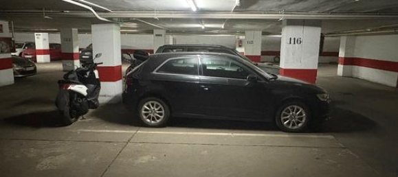 Garage à Badajoz, Spain No. 183060 3