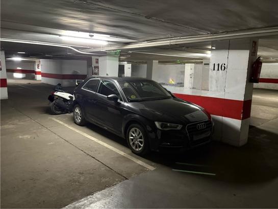 Garage à Badajoz, Spain No. 183060