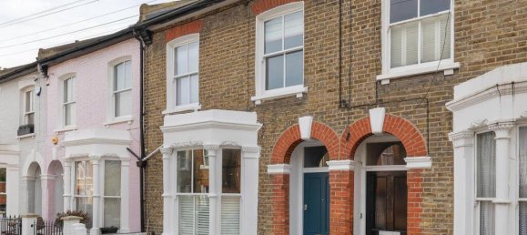 4 bedrooms House in London, United Kingdom No. 6985 3