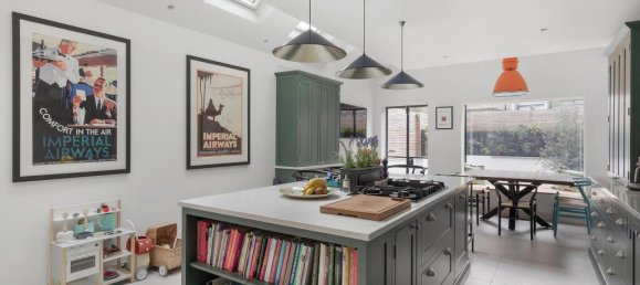 4 bedrooms House in London, United Kingdom No. 6985 7