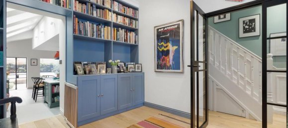 4 bedrooms House in London, United Kingdom No. 6985 6