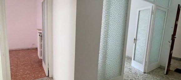 3 rooms Apartment in Frosinone, Italy No. 297323 7