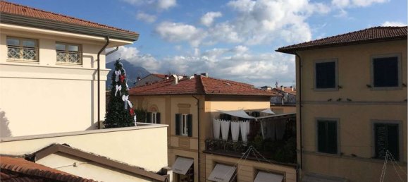3 rooms Apartment in Forte dei Marmi, Italy No. 109789 5
