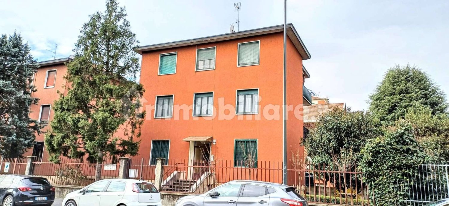 2 chambres Appartement à Milan, Italy No. 240972