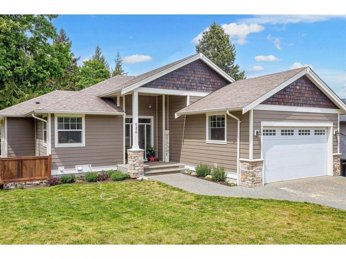 6 bedrooms House in British Columbia, Canada No. 1097