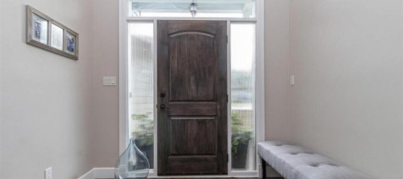 6 bedrooms House in British Columbia, Canada No. 1097 7