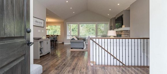 6 bedrooms House in British Columbia, Canada No. 1097 6