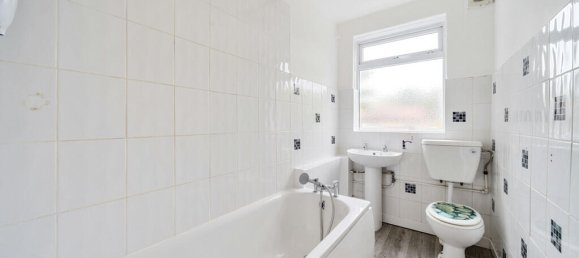 2 bedrooms Apartment in London, United Kingdom No. 7758 4