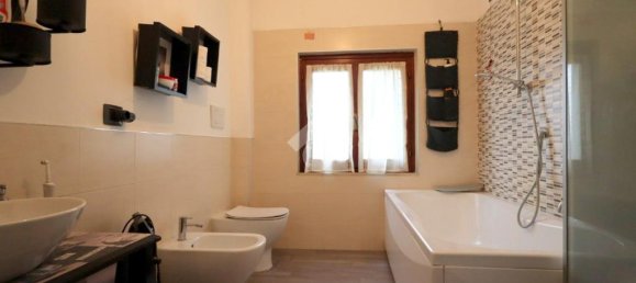 3 bedrooms House in Montirone, Italy No. 60135 26