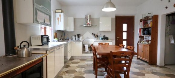 3 bedrooms House in Montirone, Italy No. 60135 4