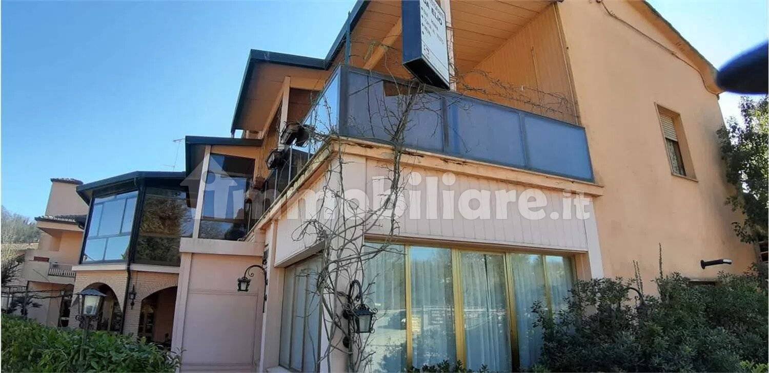  بناية في Piegaro, Italy 2355متر مربع رقم 357455