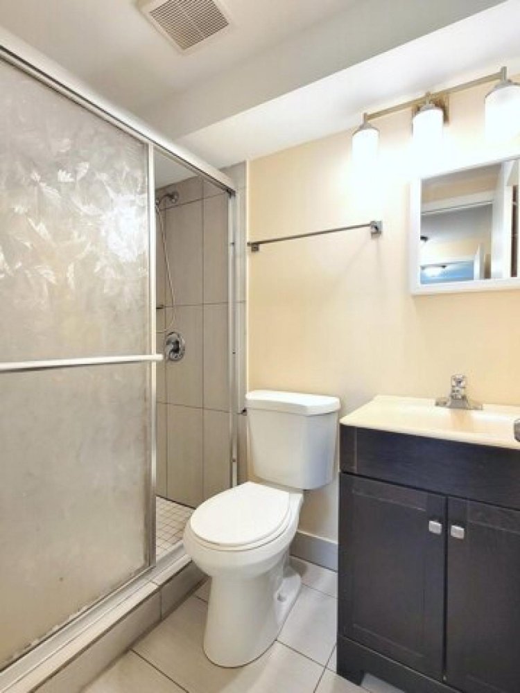 3 bedrooms House in Wheaton, USA No. 426183