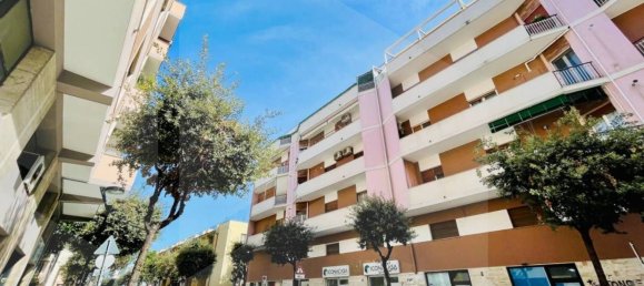 5 rooms Apartment in Pescara, Italy No. 20679 17