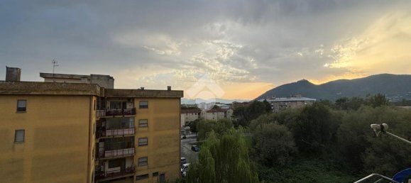 Apartamento de 3 dormitorios en Cassino, Italy No. 346217 4
