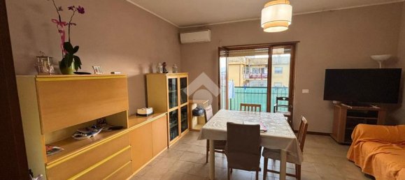 Apartamento de 3 dormitorios en Cassino, Italy No. 346217 2