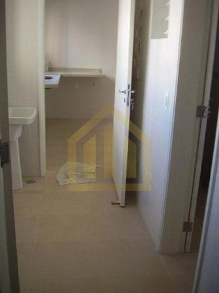 Apartamento de 3 dormitorios en Sao Paulo, Brazil No. 445567