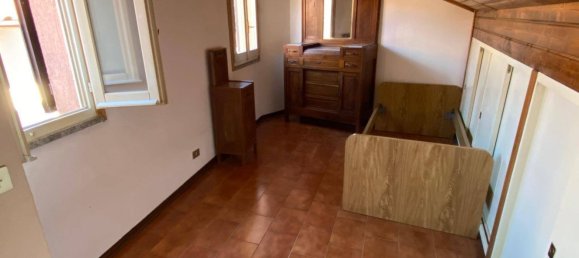 4 Schlafzimmer Wohnung in Marchirolo, Italy, Nr. 363521 3