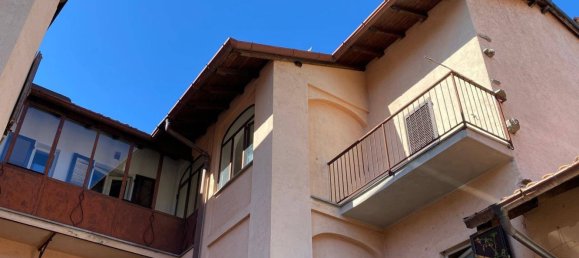 4 Schlafzimmer Wohnung in Marchirolo, Italy, Nr. 363521 12