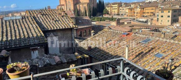 3 bedrooms Apartment in Siena, Italy No. 223959 13