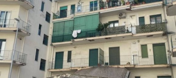 3 Schlafzimmer Wohnung in Salerno, Italy, Nr. 319183 6