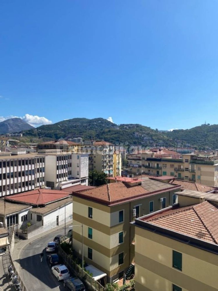 3 Schlafzimmer Wohnung in Salerno, Italy, Nr. 319183