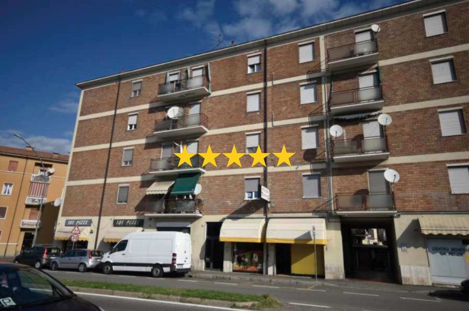 4 rooms Apartment in Piacenza, Italy No. 94698